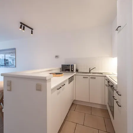 Near With Terrace 公寓