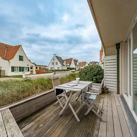 Near With Terrace * 克诺克－海斯特