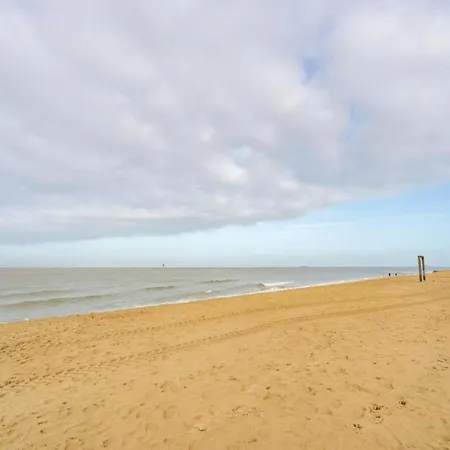 Near With Terrace Apartmán