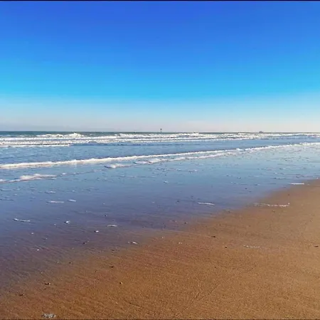 Near With Terrace Apartmán