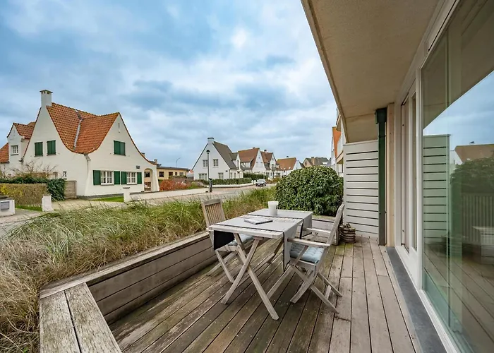 Near With Terrace * 克诺克－海斯特